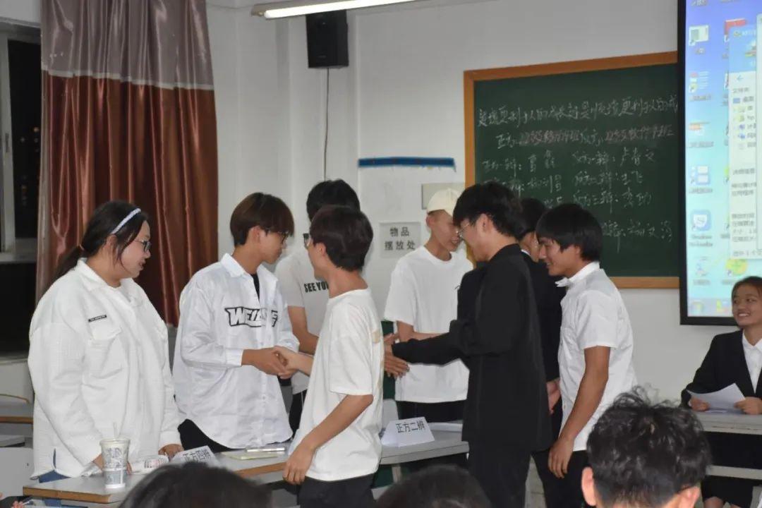 8381525ed3407eeffbc7b32cbd68f251.jpg